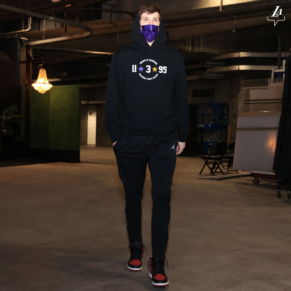 Kaiyun中国官网-DWG前途光明！，浓眉哥新星比赛规则变更表现突出气势如虹延续(dwg夺冠队员)