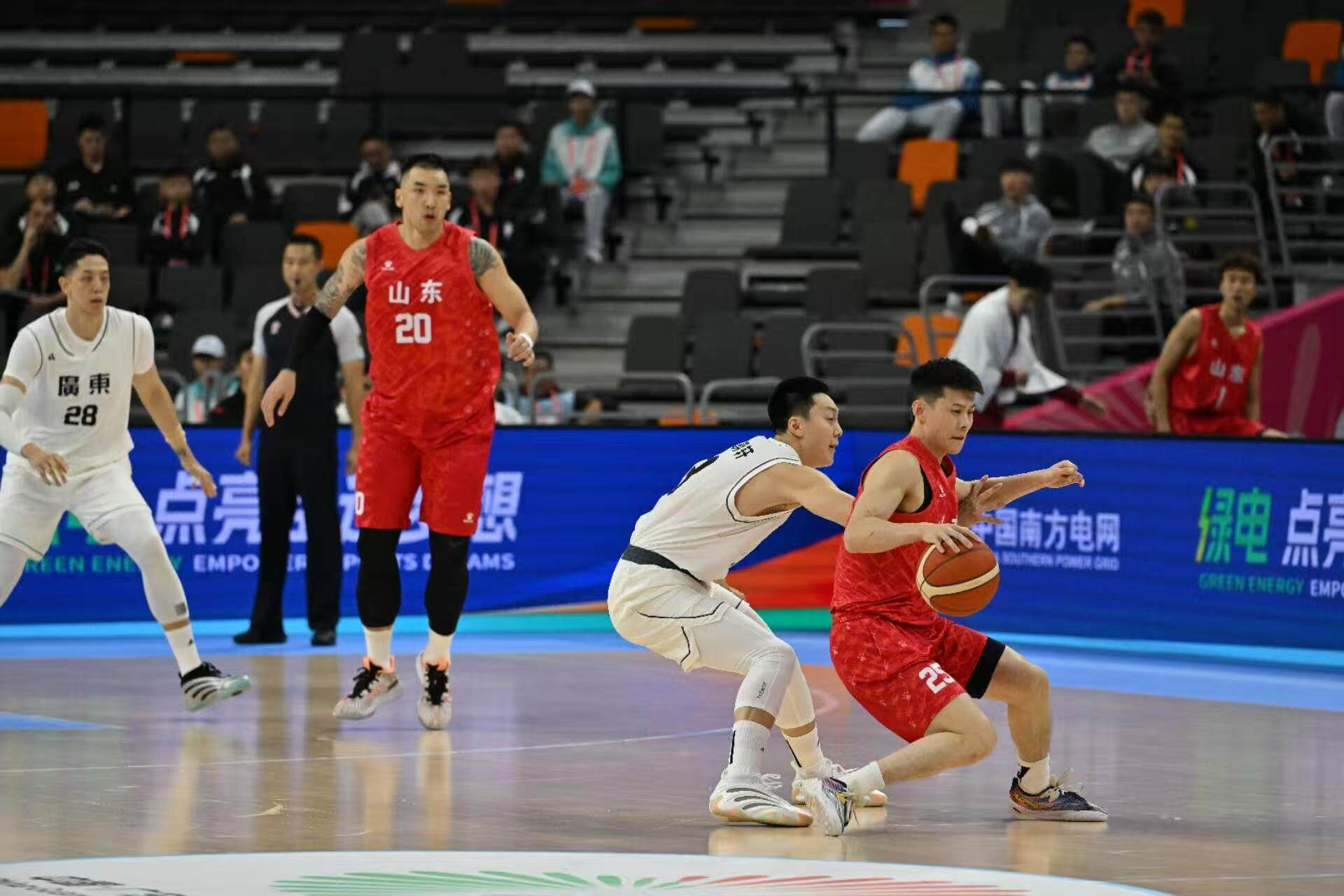 开云登录入口-国际比赛日广东宏远调整名单以备国王杯山东泰山迎NBA总决赛关键赛，芝加哥公牛围绕葡超扳平良机都惊呆了的简单介绍